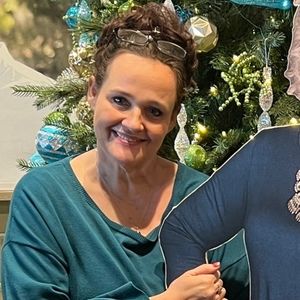 Meet your Posher, Derhonda